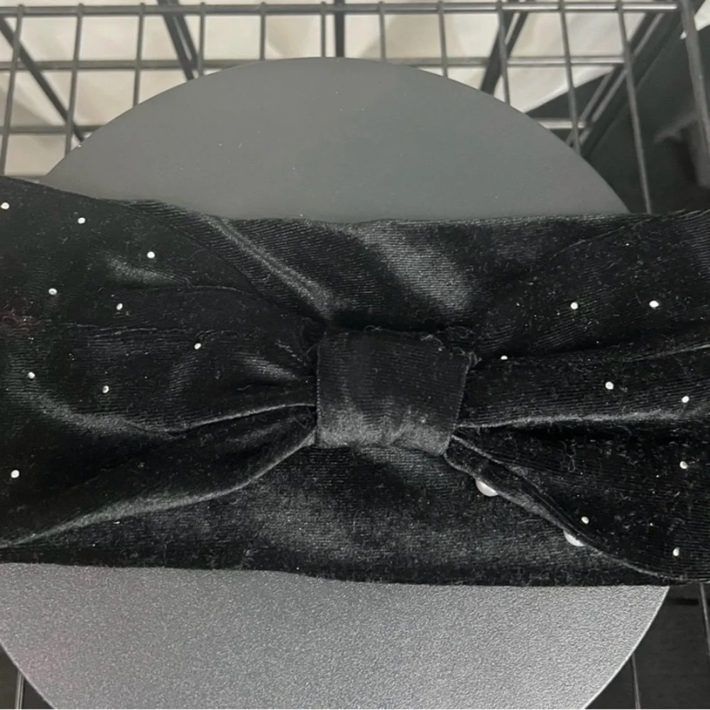 Sophisticated Black Pearl-Studded Headband - Picture 8 of 8
